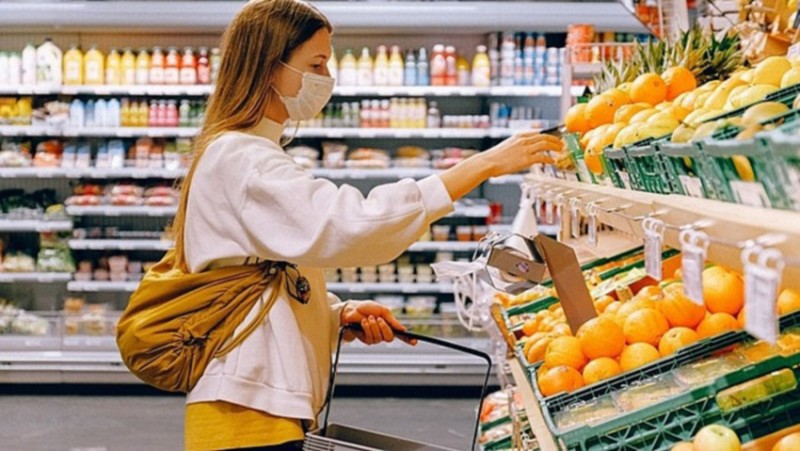 Điều Kiện Vẫn Còn Thách Thức Trên Thị Trường Bán Hàng Vương Quốc Anh